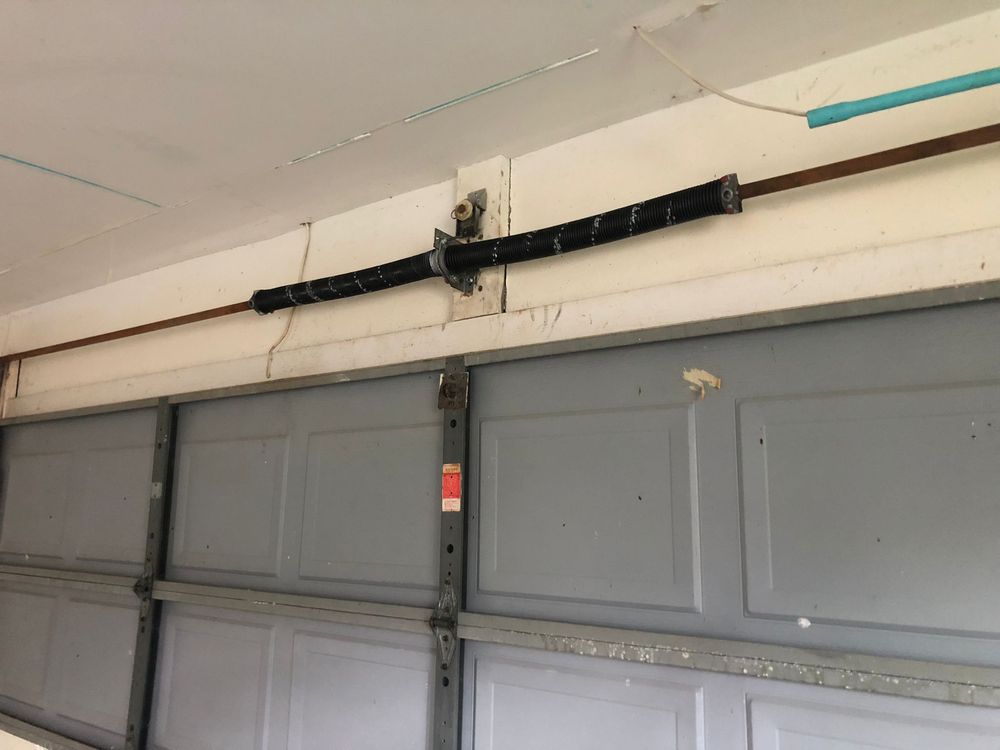 Phillips Garage Door Repair Service - Garage Door Contractor in Tallahassee, FL