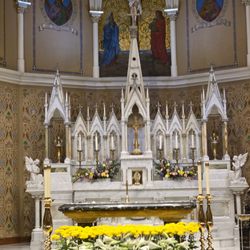 Basilica of Saint Andrew - The altar of the Basilica of Saint Andrew also known as Saint Andrew's Catholic Church.