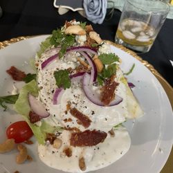 The Notorious Chef - Wedge with bacon and cashews