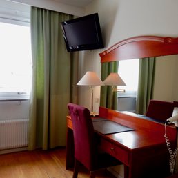 Grand Hotell i Bollnäs - Skrivbord i sovrum - Hotell Near Me - Bollnäs, X