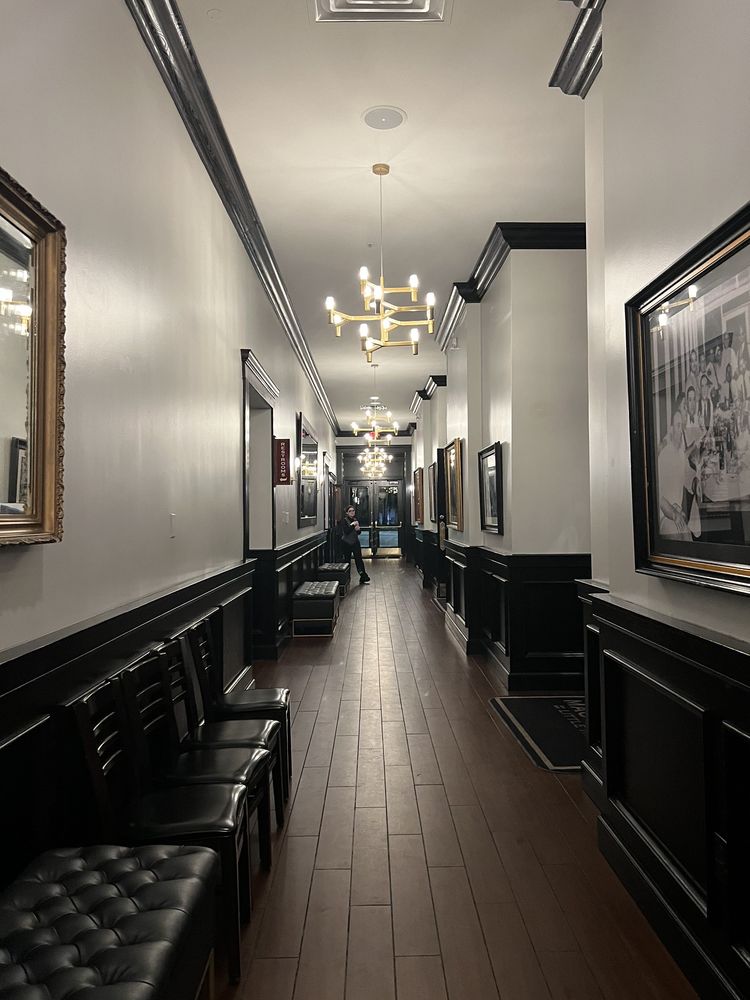Maggiano's Little Italy