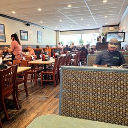 Soula’s Family Restaurant - Dining area