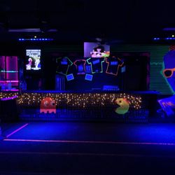 Totally 80's Bar & Grille