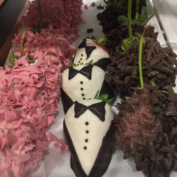 The Chocolate Box - Chocolate covered strawberries - Desserts Near Me - Las Vegas, Nevada The Chocolate Box - Chocolate covered strawberries - Desserts Near Me - Las Vegas, Nevada