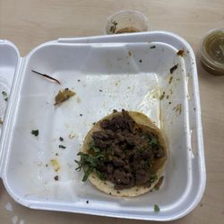 Tres Hermanos Taco Truck - Carne Asada Tacos