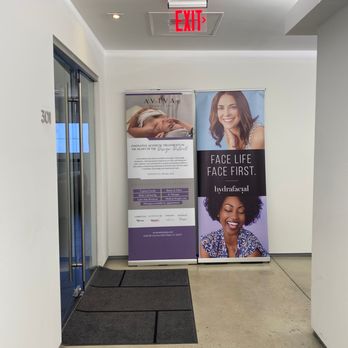 Aviva Medical Spa - Spa entrance - Laser Hair Removal Near Me - Miami, Florida