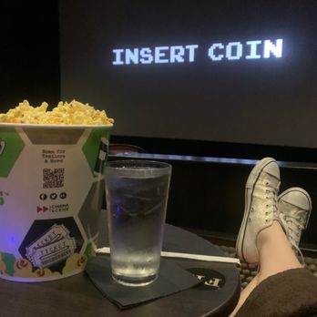 IPIC Houston - Cozy couples pod complete with free blanket - Cinema Near Me - Houston, Texas