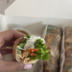 3 Pieces Chicken Rolls