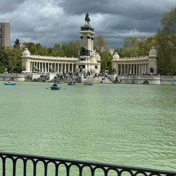 Parque Del Retiro - Parks Near Me - Madrid, M