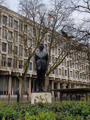 U.S. Embassy, London by null