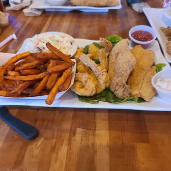 TJ Reed's Flippers - Burgers Near Me - Dickinson, Texas TJ Reed's Flippers - Burgers Near Me - Dickinson, Texas