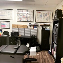 Amicay Kinesiology - Treatment table and all the "toys" to help get you back on track!