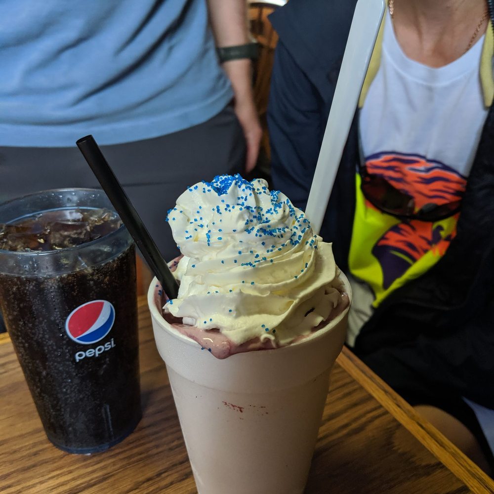 Three Rivers Resort Restaurant - Jacob Black's milkshake. Good! - American Near Me - La Push, Washington Three Rivers Resort Restaurant - Jacob Black's milkshake. Good! - American Near Me - La Push, Washington