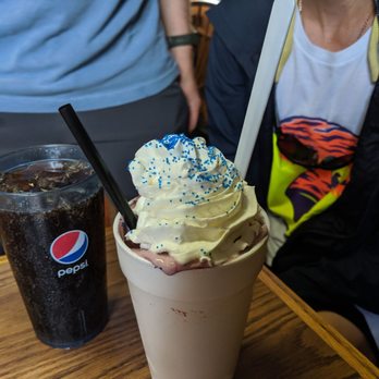 Three Rivers Resort Restaurant - Jacob Black's milkshake. Good! - American Near Me - La Push, Washington Three Rivers Resort Restaurant - Jacob Black's milkshake. Good! - American Near Me - La Push, Washington