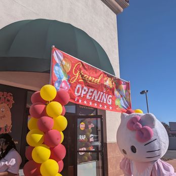Big Back Snax - Hello Kitty at the Grand Opening - Candy Stores Near Me - Riverside, California Big Back Snax - Hello Kitty at the Grand Opening - Candy Stores Near Me - Riverside, California