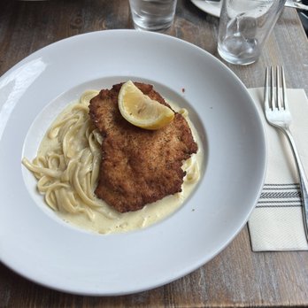 Olazzo - Fettucini Alfredo with Chicken Milanese - Italian Near Me - Bethesda, Maryland Olazzo - Fettucini Alfredo with Chicken Milanese - Italian Near Me - Bethesda, Maryland