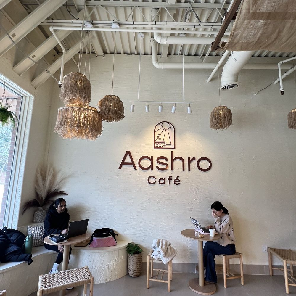 Aashro Cafe - Interior - Vegetarian Near Me - North York, Ontario Aashro Cafe - Interior - Vegetarian Near Me - North York, Ontario