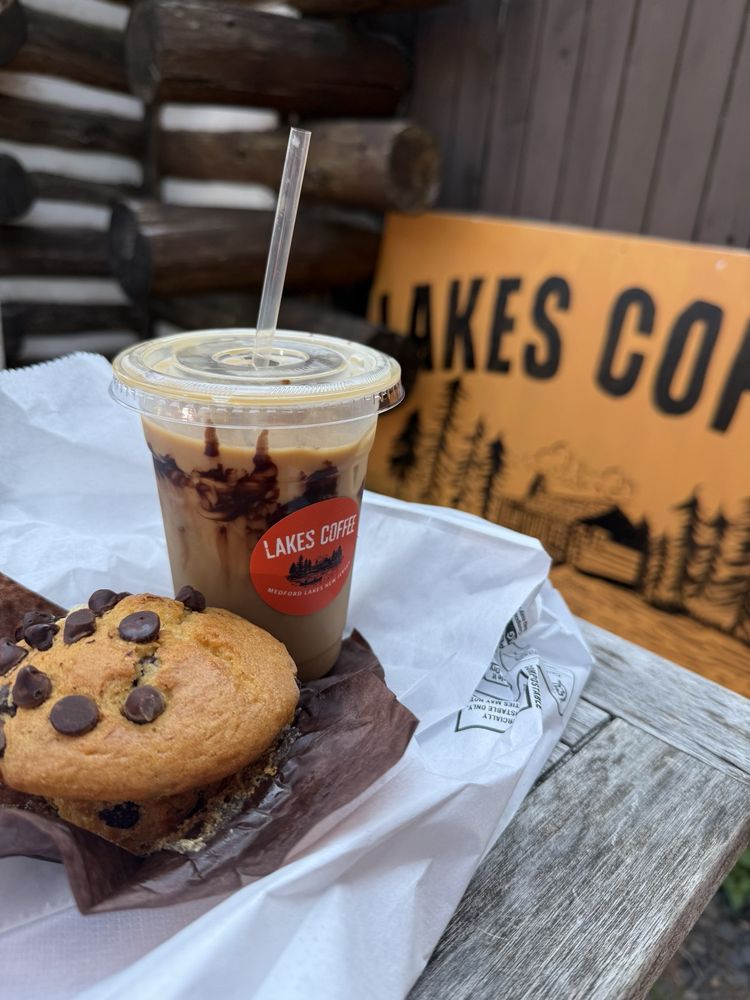 Lakes Coffee Logo