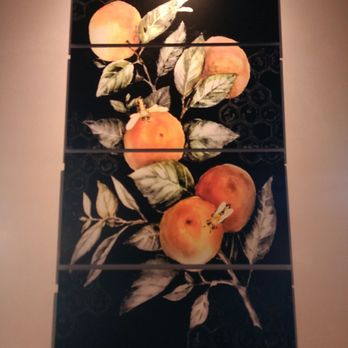 Marriott Irvine Spectrum - Dining space artwork - Hotels Near Me - Irvine, California