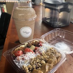 Acai Bowls & Chianana Boost Smoothie