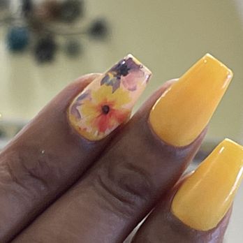 Forever Nail Salon - Nail Salons Near Me - San Lorenzo, California