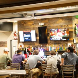GolfSuites - Indoor Bar Area