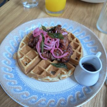 Mariela - Chicken & Waffles - New American Near Me - Chicago, Illinois