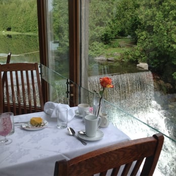 Millcroft Inn and Spa - Breakfast table at its relaxing best. . . . - Hotels Near Me - Alton, Ontario