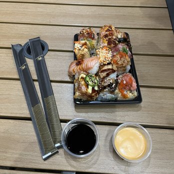 FOB Sushi Bar - Sushi Bars Near Me - Seattle, Washington
