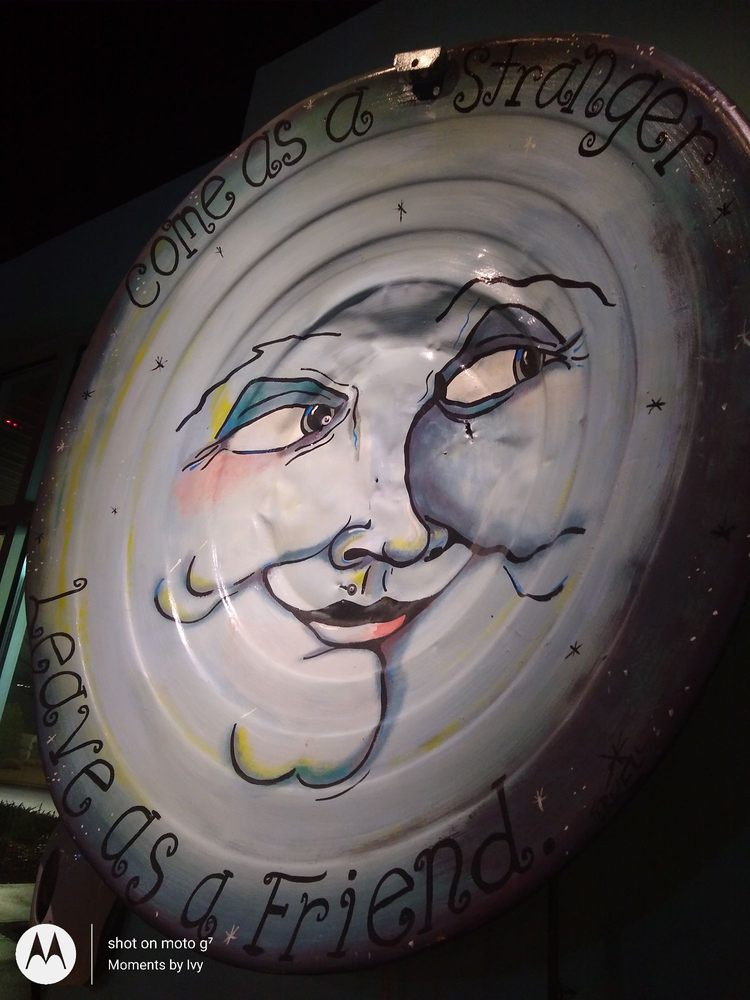 The Full Moon Oyster Bar