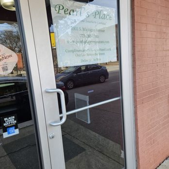 Pearl's Place - Breakfast & Brunch Near Me - Chicago, Illinois