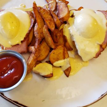 OEB Breakfast - Downtown - Eggs Benedict - Breakfast & Brunch Near Me - Calgary, Alberta