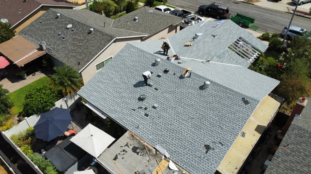 Slide of Ruiz Roofing