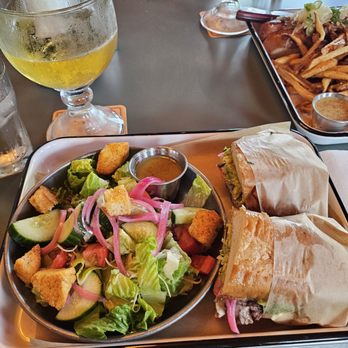 Otto’s Ice House - Torta de asada with side salad - Bars Near Me - San Antonio, Texas