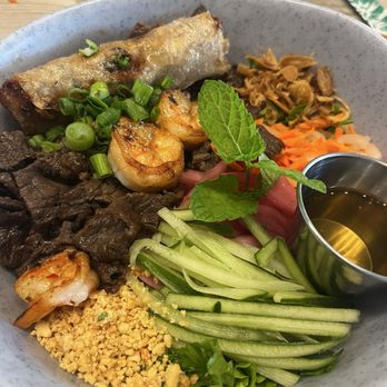 Pho Saigon Pearl - Saigon Combo - Vietnamese Near Me - Los Angeles, California Pho Saigon Pearl - Saigon Combo - Vietnamese Near Me - Los Angeles, California