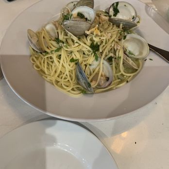 L&B Spumoni Gardens - Vongole (Clam Sauce) - Pizza Near Me - Brooklyn, New York L&B Spumoni Gardens - Vongole (Clam Sauce) - Pizza Near Me - Brooklyn, New York