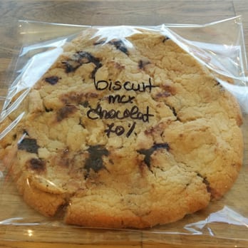 Cafellini - $5 cookie is expensive - Coffee & Tea Near Me - Saint-Bruno-de-Montarville, Quebec