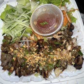 Saigonese Authentic Vietnamese Cuisine - Combination bowl vermicelli salad - Vietnamese Near Me - Sunrise, Florida Saigonese Authentic Vietnamese Cuisine - Combination bowl vermicelli salad - Vietnamese Near Me - Sunrise, Florida