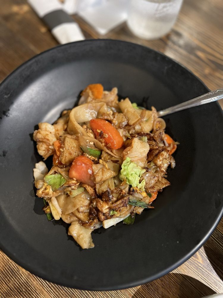 Tomi Thai Restaurant