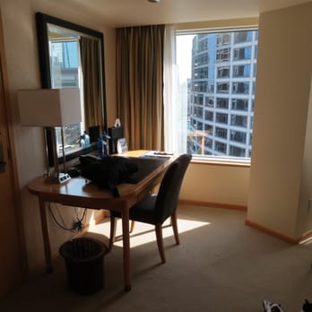 Pan Pacific Vancouver - Standard Room - Desk Area - Hotels Near Me - Vancouver, British Columbia Pan Pacific Vancouver - Standard Room - Desk Area - Hotels Near Me - Vancouver, British Columbia