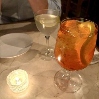 Dame - pimm's cup and martini - Seafood Near Me - New York, New York