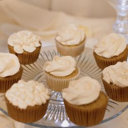 Sweet Originnals - Hazelnut and Vanilla cupcakes