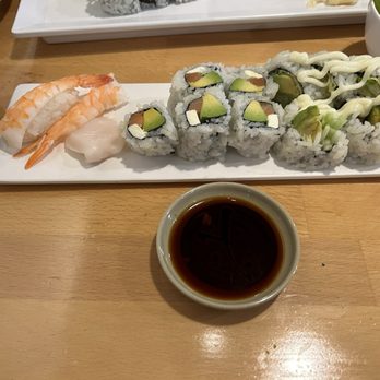 Sushi Grove - Sushi Bars Near Me - Buffalo Grove, Illinois Sushi Grove - Sushi Bars Near Me - Buffalo Grove, Illinois