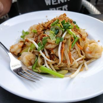 Phó - Nr. 13 Gebratene Nudeln mit Garnelen - Vietnamese Near Me - Munich, BY Phó - Nr. 13 Gebratene Nudeln mit Garnelen - Vietnamese Near Me - Munich, BY