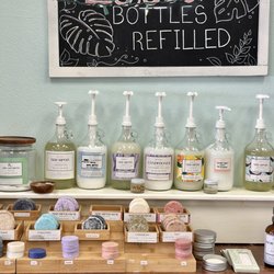 Keep It Simple Honolulu Zero Waste - Bath bombs, shampoo, condition and lotions