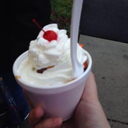 Sander's Restaurant - Peanut butter sundae