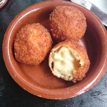 The Big Chill Bar - Mac n Cheese Balls - Pubs Near Me - London, XGL The Big Chill Bar - Mac n Cheese Balls - Pubs Near Me - London, XGL