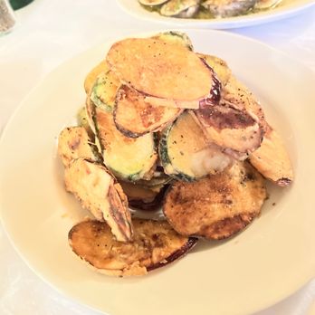 Hendrick's Tavern - Zucchini And Eggplant Chips - Bars Near Me - Roslyn, New York Hendrick's Tavern - Zucchini And Eggplant Chips - Bars Near Me - Roslyn, New York