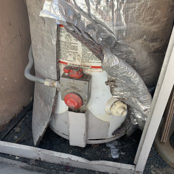 Community Plumbing - Before replacement pics of water heater-bottom - Plumbing Near Me Community Plumbing - Before replacement pics of water heater-bottom - Plumbing Near Me