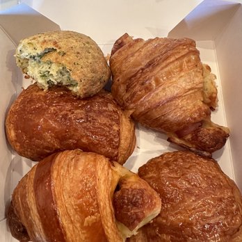 Pain D'Avignon - French Near Me - Hyannis, Massachusetts Pain D'Avignon - French Near Me - Hyannis, Massachusetts